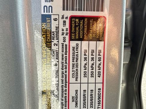 Used 2022 Toyota Highlander XLE AWD/4WD image 30