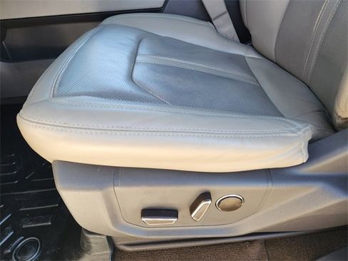 Used 2021 Ford Expedition Max Limited image 25