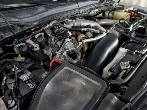 Used 2020 Ford F250 Lariat w/ Lariat Ultimate Package image 51