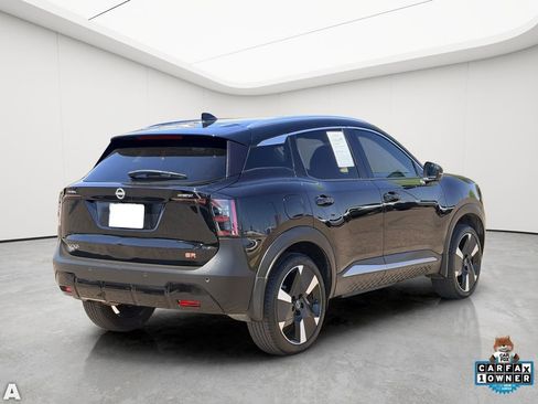 Used 2025 Nissan Kicks SR w/ SR Premium Package FWD image 6