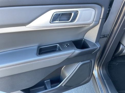 New 2026 Ford Explorer Active w/ Active Comfort Package image 61
