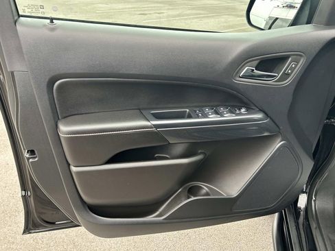 Used 2022 GMC Canyon AT4 image 22