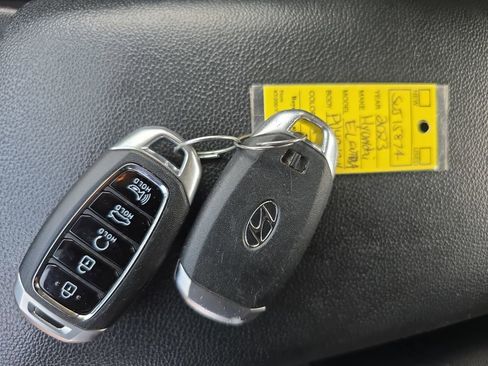 Used 2023 Hyundai Elantra SEL w/ Convenience Package FWD image 35