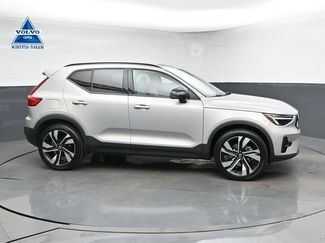 Used 2023 Volvo XC40 B5 Plus w/ Protection Package Premier AWD/4WD video 1