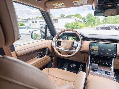 Used 2023 Land Rover Range Rover SE AWD/4WD image 19