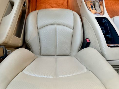 Used 2008 Mercedes-Benz E 350 Luxury image 31
