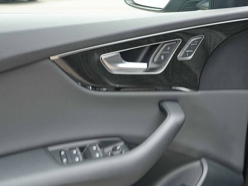 Used 2019 Audi Q8 Prestige AWD/4WD image 27