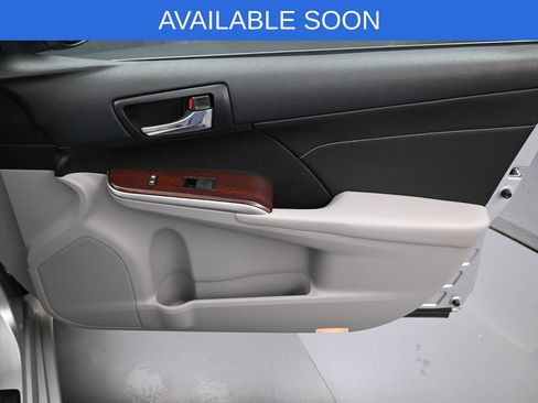 Used 2014 Toyota Camry XLE w/ Leather Package image 36