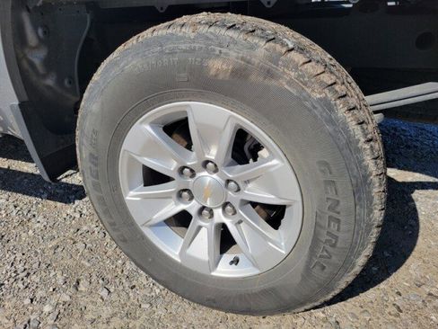 Used 2024 Chevrolet Silverado 1500 LT RWD image 9