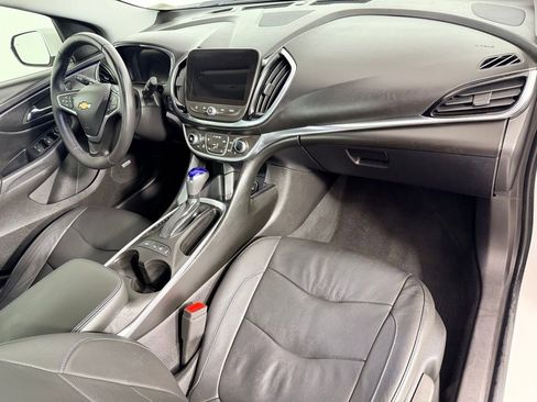Used 2018 Chevrolet Volt Premier w/ Driver Confidence Package image 30