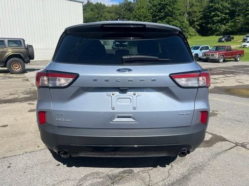 Used 2022 Ford Escape SE w/ SE Sport Appearance Package AWD/4WD image 7