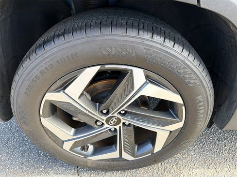 Used 2023 Hyundai Tucson Limited image 17