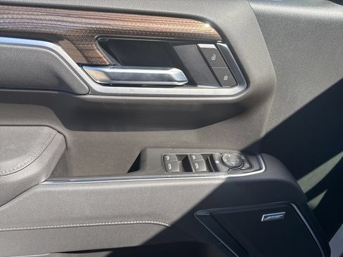 New 2026 Chevrolet Silverado 1500 RST w/ Convenience Package II AWD/4WD image 9