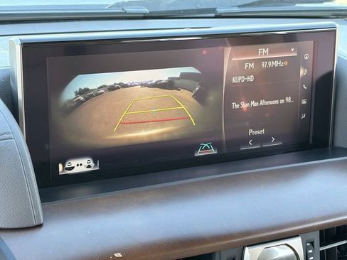 Used 2016 Lexus LX 570 4WD w/ Luxury Package image 14