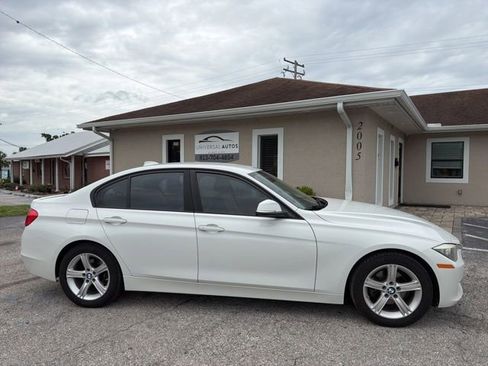 Used 2012 BMW 328i Sedan RWD image 4