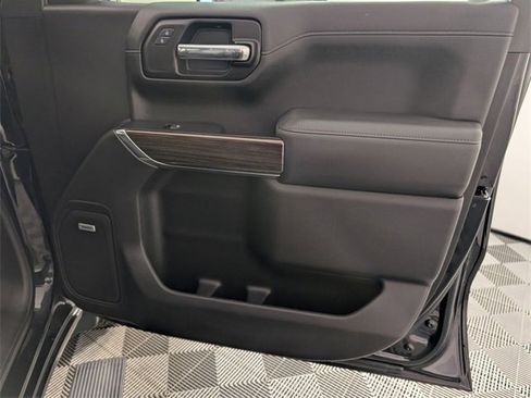 Used 2021 Chevrolet Silverado 1500 LT Trail Boss w/ LT Trail Boss Premium Package image 34