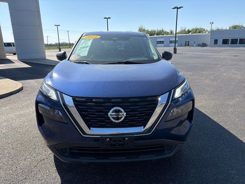 Used 2021 Nissan Rogue S image 3