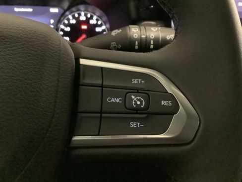 New 2026 Jeep Compass Latitude image 13