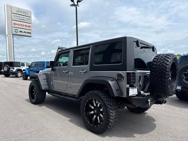 Used 2016 Jeep Wrangler Unlimited Rubicon w/ Connectivity Group AWD/4WD image 5