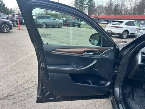 Used 2019 BMW X4 xDrive30i w/ Premium Package AWD/4WD image 14