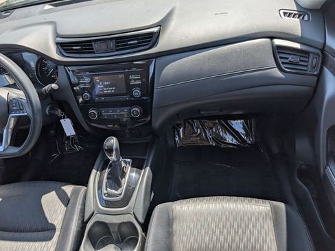 Used 2017 Nissan Rogue S FWD image 27