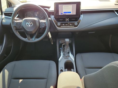 Used 2025 Toyota Corolla LE image 15