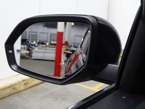 Used 2023 Volkswagen Atlas SEL image 42