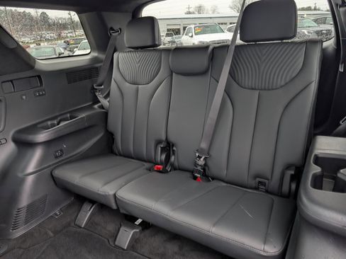 Used 2023 Hyundai Palisade Calligraphy image 21