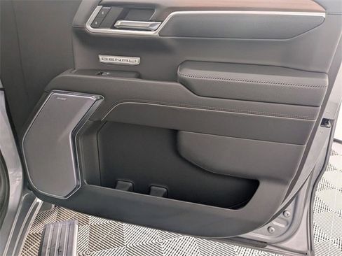 Used 2024 GMC Sierra 1500 Denali image 36