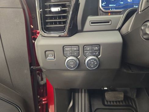Used 2024 GMC Sierra 1500 AT4 AWD/4WD image 33