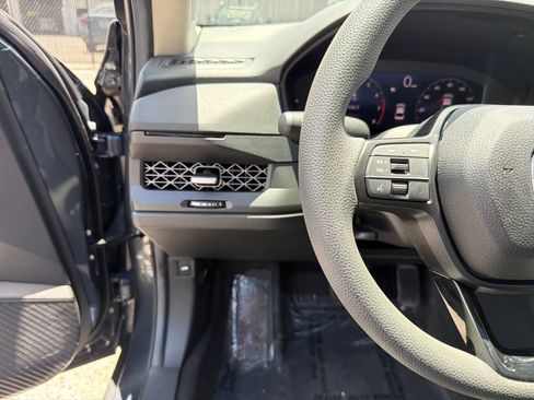 Used 2024 Honda Accord EX image 16