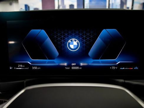 Used 2025 BMW 230i xDrive 230i xDrive w/ Convenience Package image 17