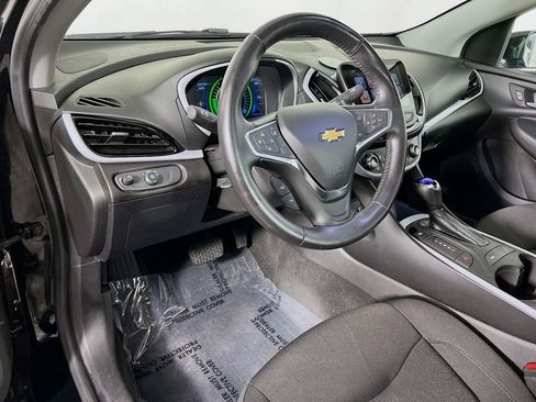 Used 2018 Chevrolet Volt LT w/ Comfort Package FWD image 9