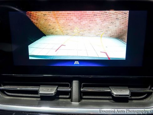 Certified 2025 Chevrolet Trax RS w/ Sunroof Package image 24