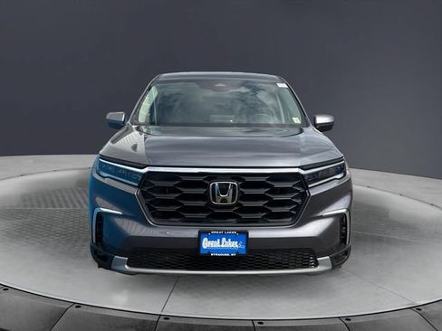 Certified 2025 Honda Pilot EX-L image 8