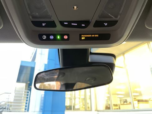 Used 2016 Chevrolet Impala LTZ image 25