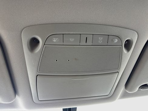 Used 2019 Nissan Pathfinder SV FWD image 32