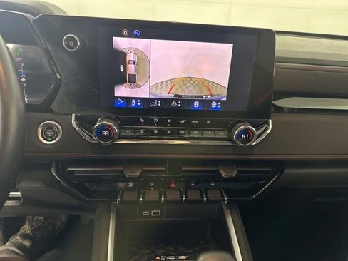 Used 2023 Chevrolet Colorado Z71 w/ Z71 Convenience Package 2 image 28