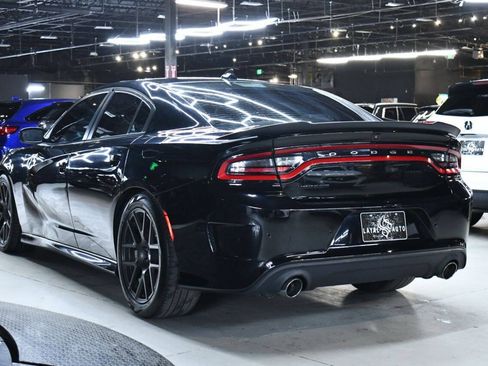 Used 2016 Dodge Charger R/T Scat Pack w/ Beats Audio Group RWD image 9