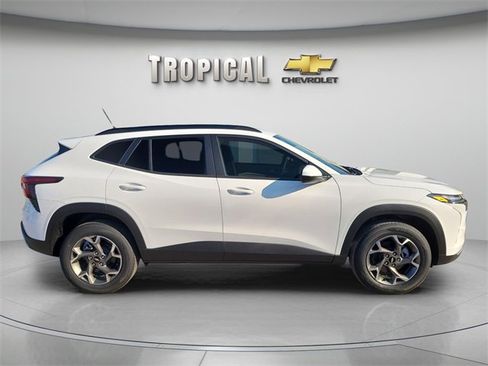 New 2026 Chevrolet Trax LT image 6