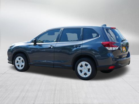 Used 2023 Subaru Forester AWD/4WD image 5