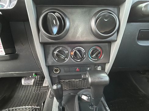 Used 2010 Jeep Wrangler Unlimited Sport w/ Trailer Tow Group image 13