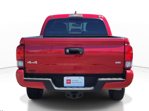 Used 2023 Toyota Tacoma SR5 w/ Technology Package image 5