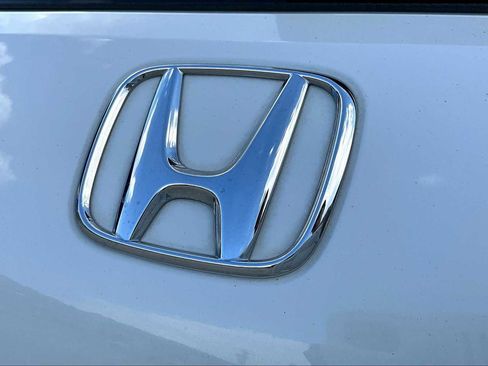 Used 2024 Honda HR-V LX image 31