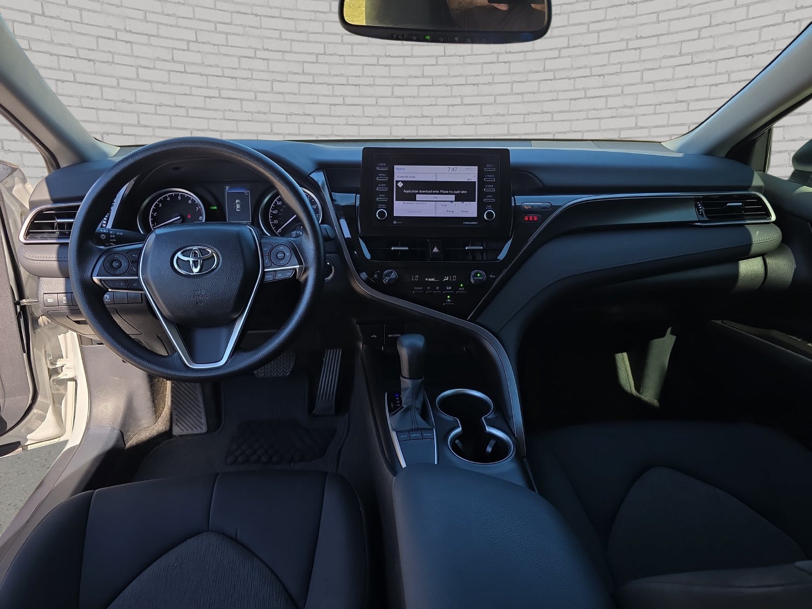 Used 2024 Toyota Camry LE w/ Convenience Package FWD image 10