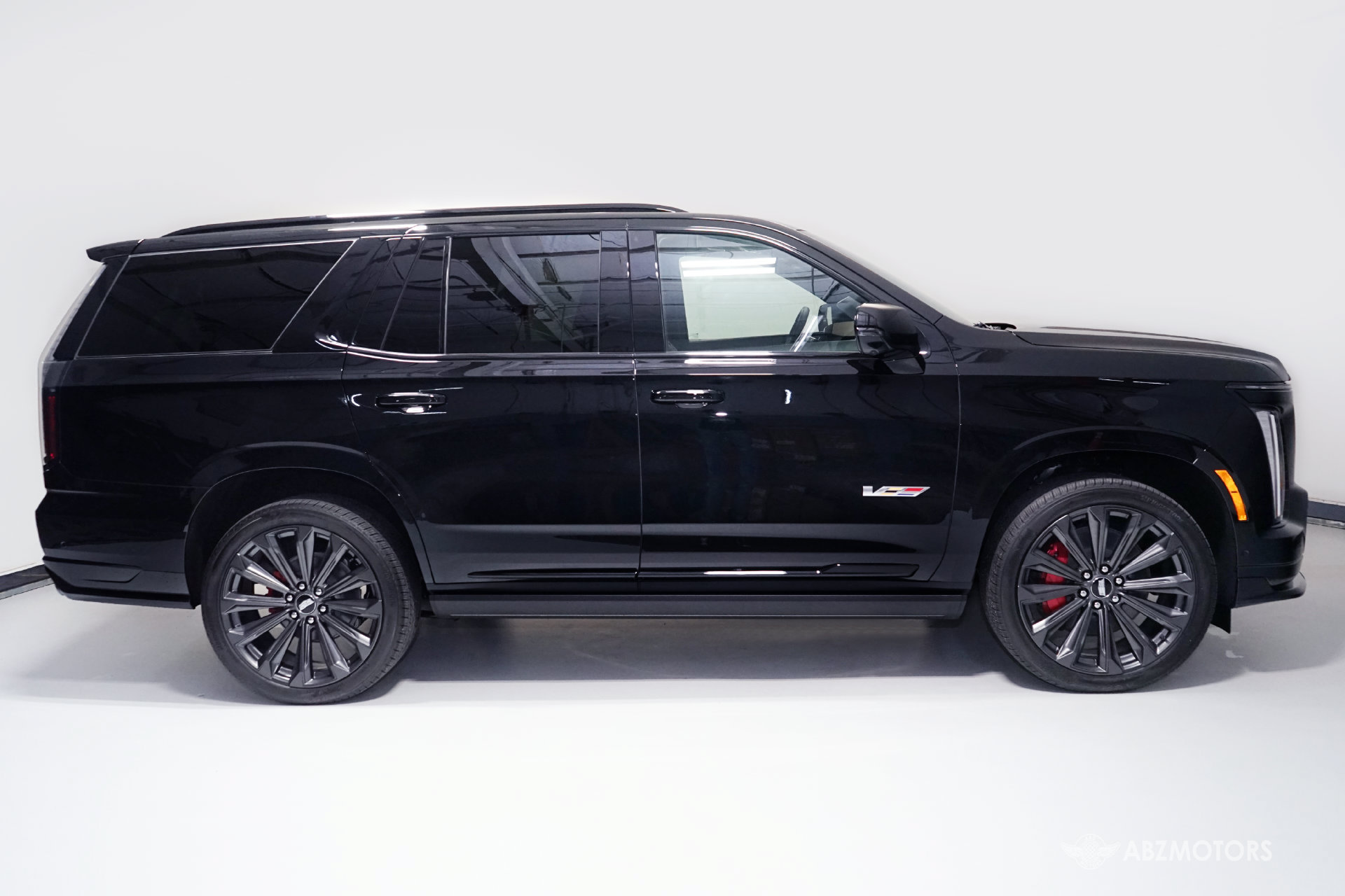 Used 2026 Cadillac Escalade V AWD/4WD image 4