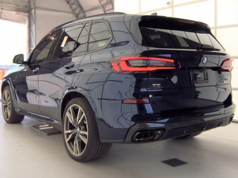Used 2022 BMW X5 M50i AWD/4WD image 4