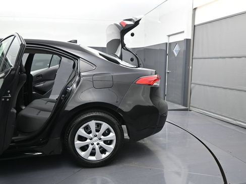 Used 2024 Toyota Corolla LE FWD image 12
