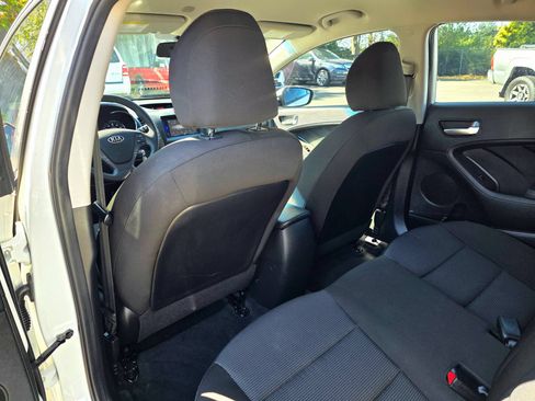 Used 2018 Kia Forte LX FWD image 53