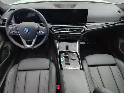 Used 2023 BMW i4 eDrive40 RWD image 29